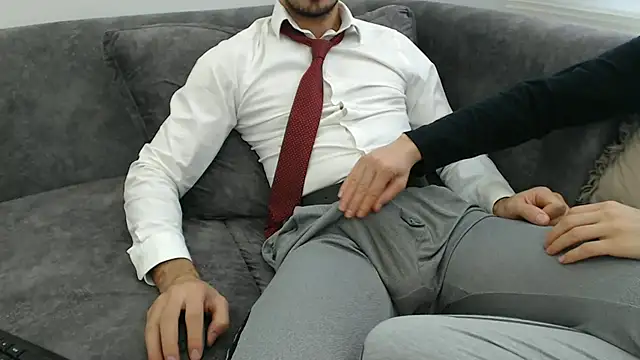 Snapshot of Naughtb0y chatting on November 2025 11:02:01 AM Naughtb0y online show from November 2025 11:02:01 AM