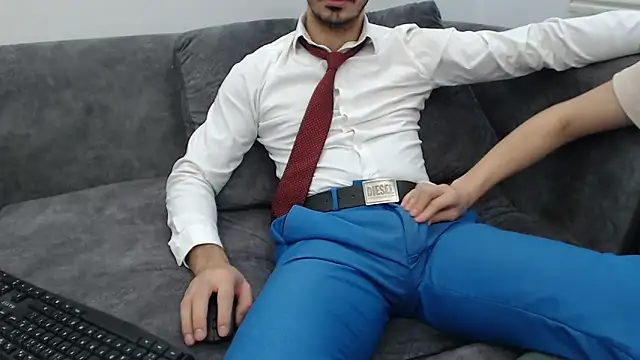 Snapshot of Naughtb0y chatting on November 2025 11:11:02 AM Naughtb0y online show from November 2025 11:11:02 AM