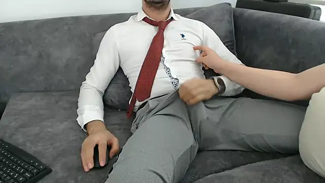 Naughtb0y online show from June 2026 11:44:01 AM