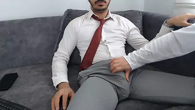 Snapshot of Naughtb0y chatting on May 2026 10:24:01 AM Naughtb0y online show from May 2026 10:24:01 AM