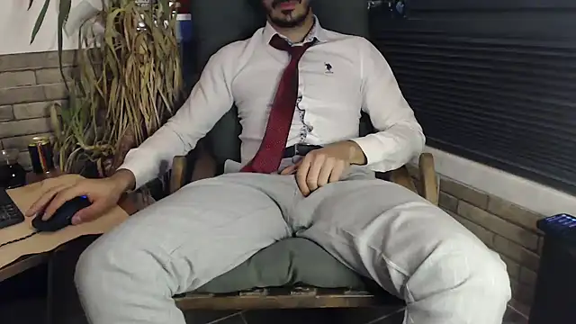 Naughtb0y online show from March 2025 05:20:01 PM