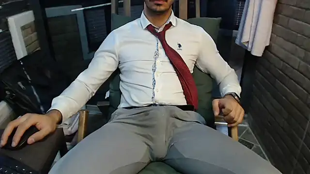 Naughtb0y online show from June 2026 10:15:01 AM