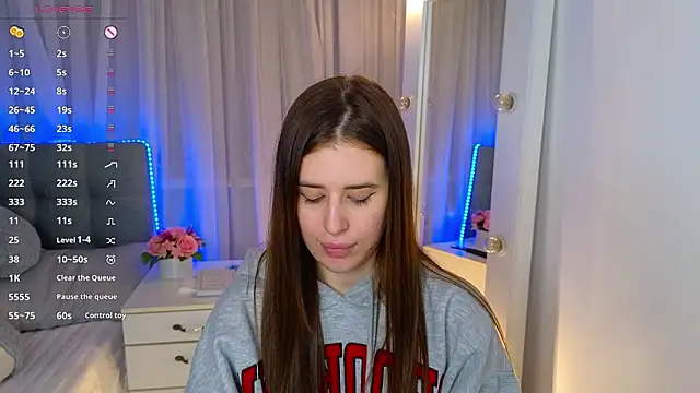 Milkissss online show from February 2026 11:05:02 PM