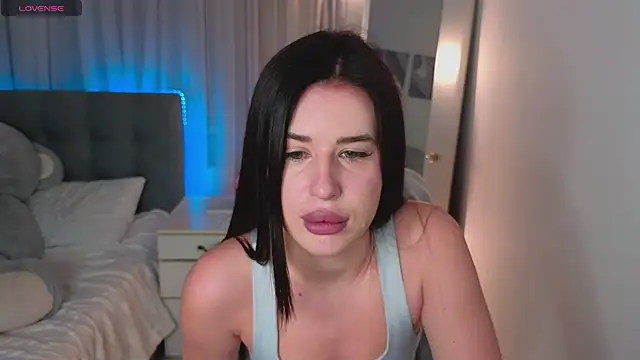 Milkissss online show from April 2026 07:20:02 AM