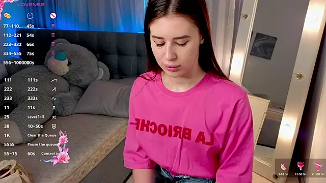 Milkissss online show from April 2026 05:20:06 AM