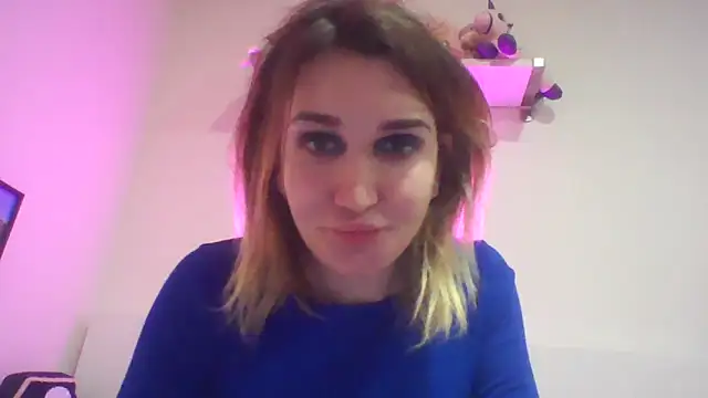 Icy  Diamond online show from October 2025 04:29:01 PM