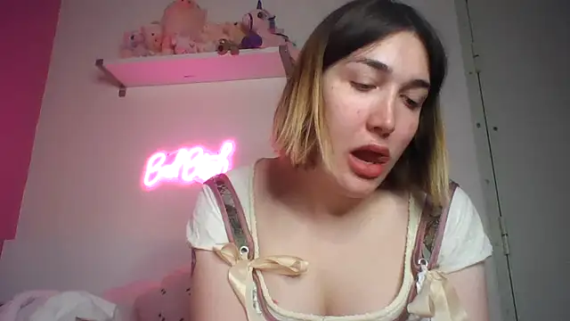 Icy  Diamond online show from April 2026 06:14:02 PM