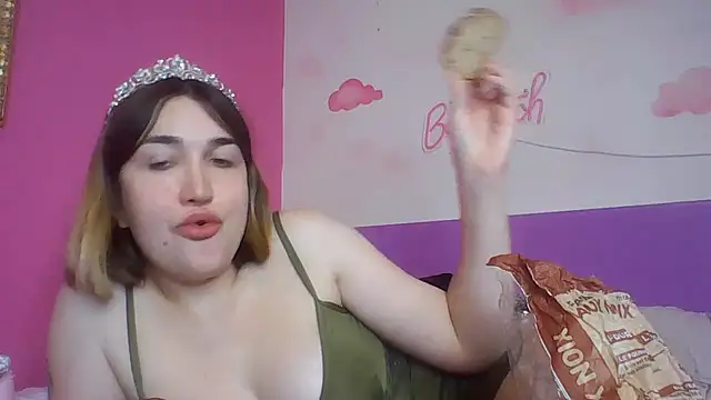 Icy  Diamond online show from May 2026 08:17:02 PM