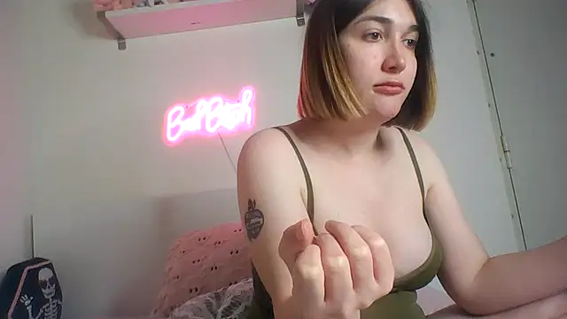 Icy  Diamond online show from April 2026 08:16:02 PM