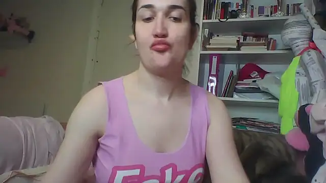 Icy  Diamond online show from November 2025 04:39:02 PM