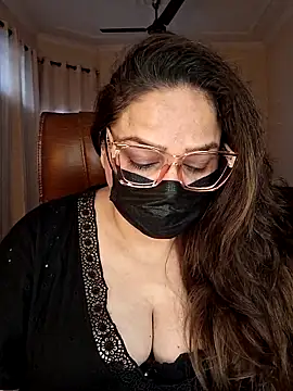 Snapshot of SEXY-Sardarni chatting on February 2026 07:50:02 AM SEXY-Sardarni online show from February 2026 07:50:02 AM