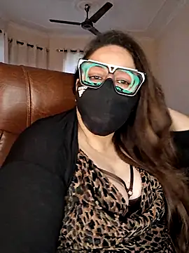 Snapshot of SEXY-Sardarni chatting on June 2026 08:31:01 AM SEXY-Sardarni online show from June 2026 08:31:01 AM