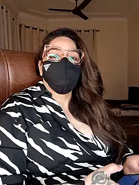 SEXY-Sardarni online show from May 2026 03:33:01 PM