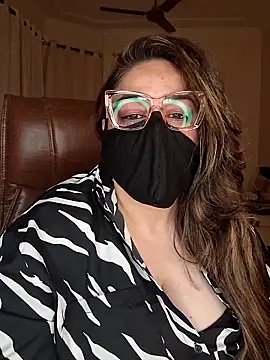 Snapshot of SEXY-Sardarni chatting on February 2025 03:11:01 PM SEXY-Sardarni online show from February 2025 03:11:01 PM