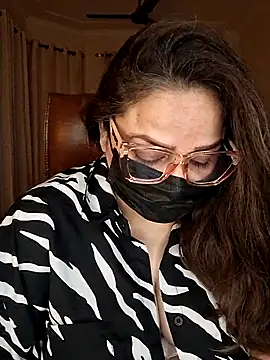 Snapshot of SEXY-Sardarni chatting on January 2026 03:30:01 PM SEXY-Sardarni online show from January 2026 03:30:01 PM