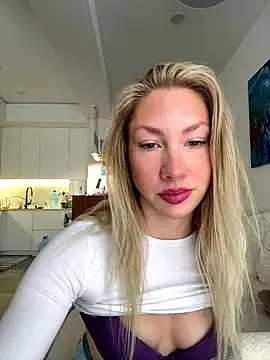 LuisaBecker online show from January 2026 11:57:01 AM