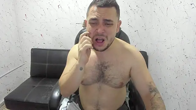  ace ventura online show from December 2025 05:01:01 PM