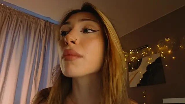 mollyyank online show from December 2025 11:31:01 AM