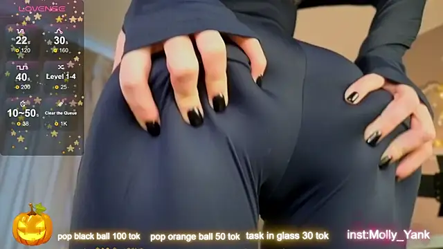 mollyyank online show from October 2025 10:45:02 AM