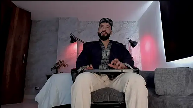 bruno woods online show from November 2025 01:00:01 PM