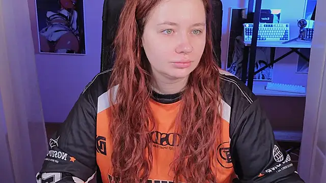 carolina elf online show from October 2025 07:18:02 AM