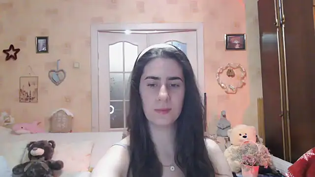 INELIKA online show from November 2025 08:02:01 PM