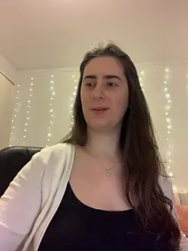 INELIKA online show from April 2026 11:41:02 PM
