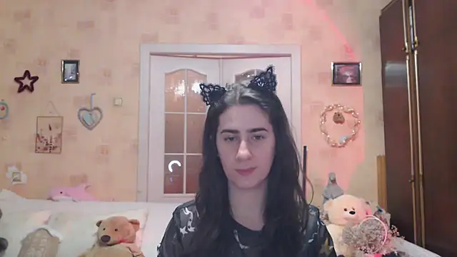 INELIKA online show from November 2025 05:46:01 PM