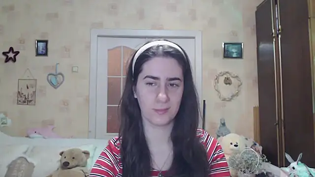 INELIKA online show from November 2025 02:06:01 PM