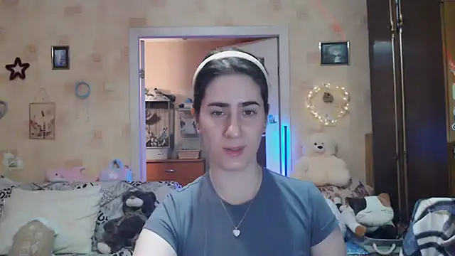 INELIKA online show from September 2025 09:47:01 PM