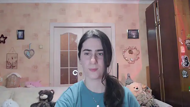 INELIKA online show from November 2025 02:40:01 PM