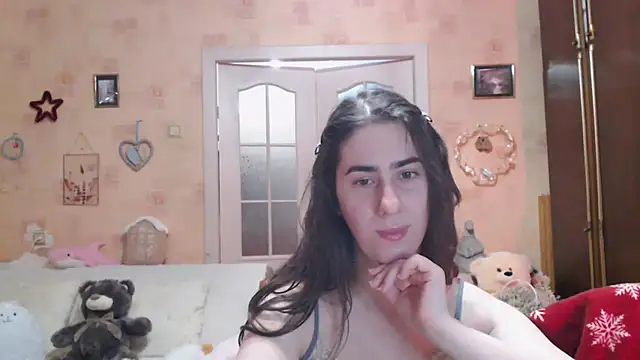 INELIKA online show from November 2025 05:28:01 PM