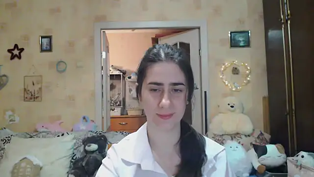 INELIKA online show from September 2025 09:15:01 PM