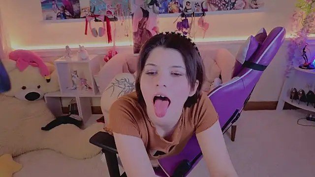 Katya Zaitseva online show from January 2026 01:37:01 PM