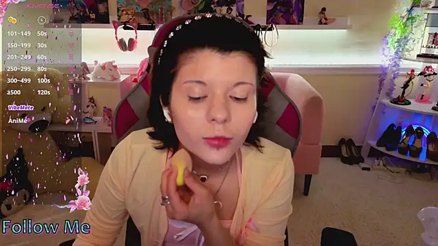 Katya Zaitseva online show from May 2026 12:25:02 PM