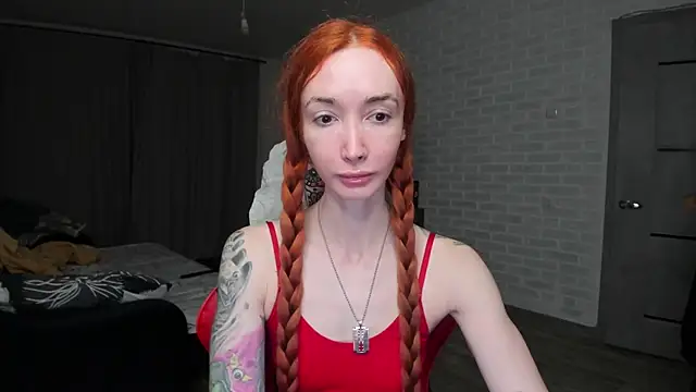 Roxy Silver online show from November 2025 09:42:02 PM