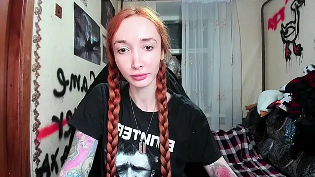 Roxy Silver online show from November 2025 08:09:02 PM