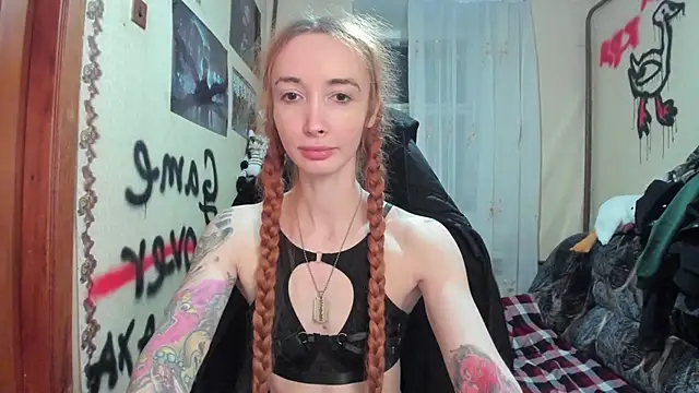 Roxy Silver online show from February 2025 10:04:02 PM