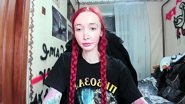 Snapshot of Roxy_Silver chatting on February 2026 08:22:01 PM Roxy Silver online show from February 2026 08:22:01 PM