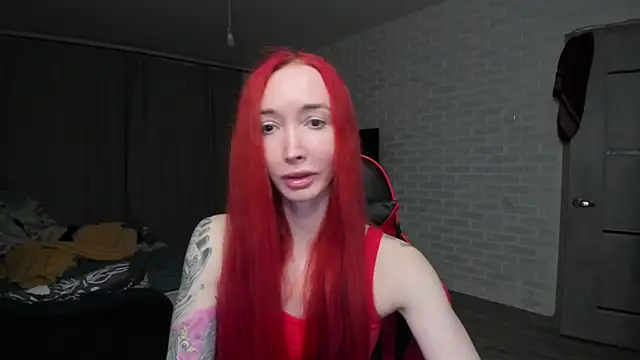 Snapshot of Roxy_Silver chatting on February 2026 05:01:02 PM Roxy Silver online show from February 2026 05:01:02 PM