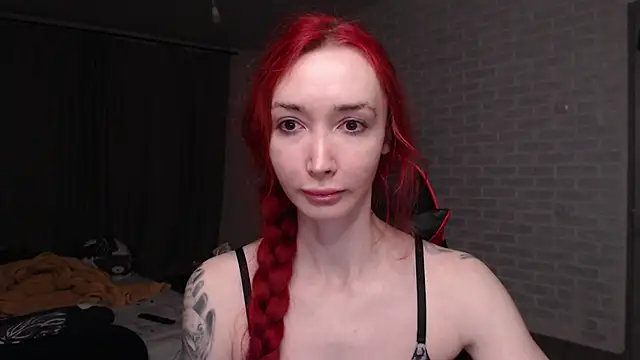 Roxy Silver online show from June 2026 09:01:02 PM