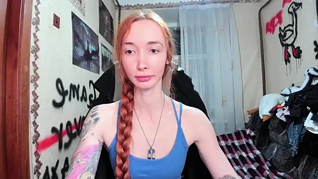 Snapshot of Roxy_Silver chatting on December 2025 08:58:01 PM Roxy Silver online show from December 2025 08:58:01 PM