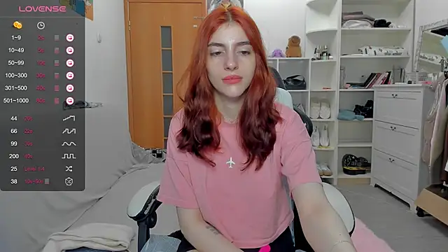 Snapshot of broosnica1 chatting on June 2026 07:42:01 AM broosnica1 online show from June 2026 07:42:01 AM
