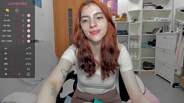 Snapshot of broosnica1 chatting on June 2026 05:39:01 AM broosnica1 online show from June 2026 05:39:01 AM