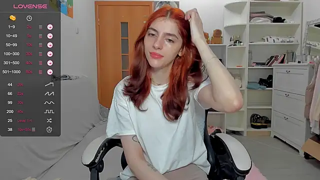 Snapshot of broosnica1 chatting on June 2026 08:04:01 AM broosnica1 online show from June 2026 08:04:01 AM