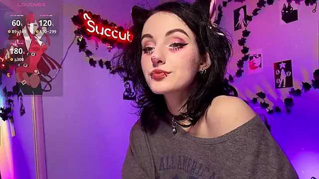Snapshot of Alice_Succuby chatting on October 2025 07:27:02 PM Alice Succuby online show from October 2025 07:27:02 PM