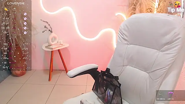 ViolettaHotLatin  online show from February 2026 12:37:01 PM