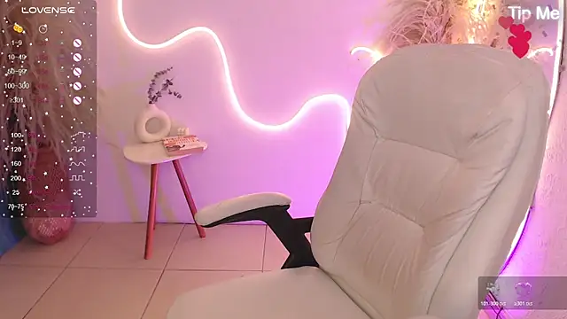 ViolettaHotLatin  online show from February 2026 12:16:02 PM