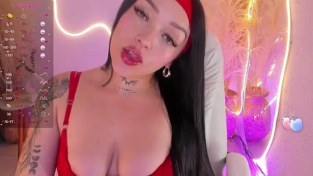 ViolettaHotLatin  online show from March 2025 12:02:02 PM
