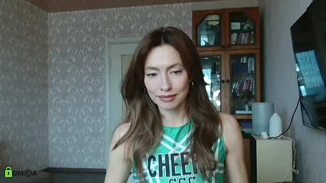 alicia spicy online show from October 2025 06:50:01 AM